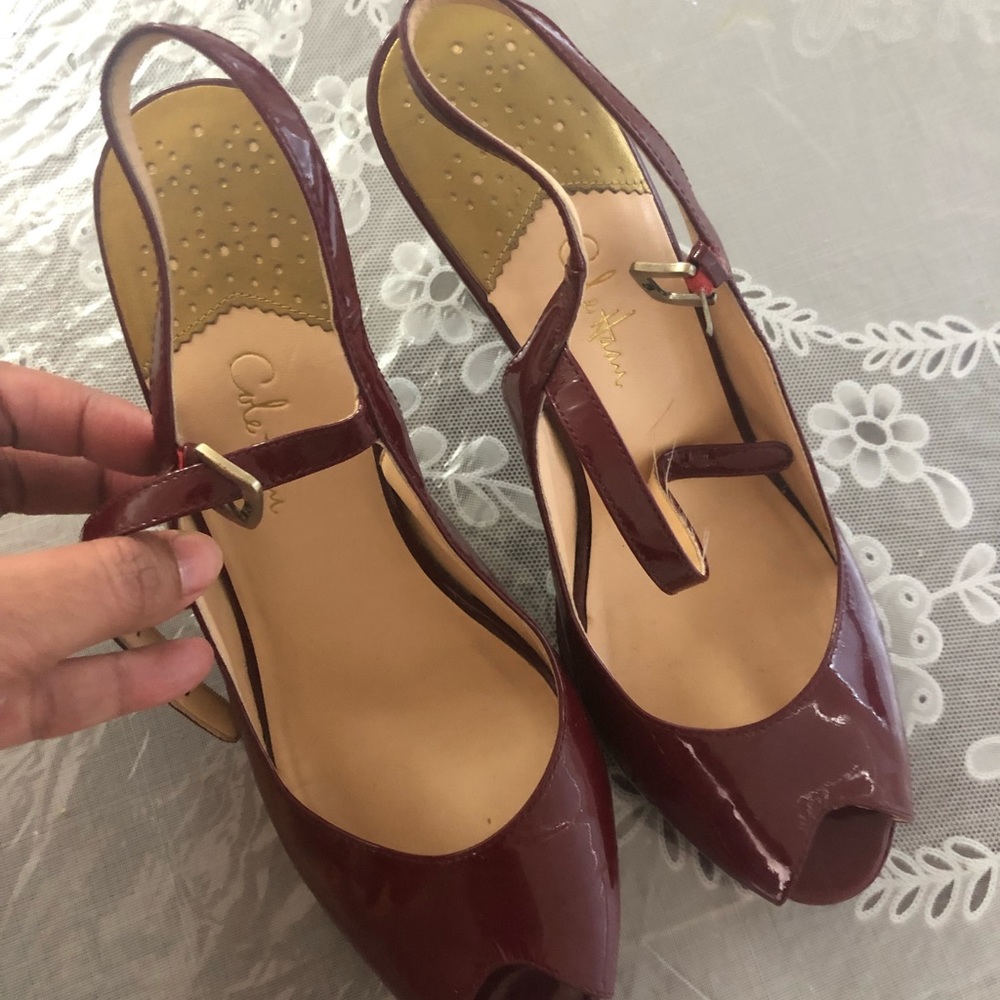 Good condition cole haan Heel Shoes